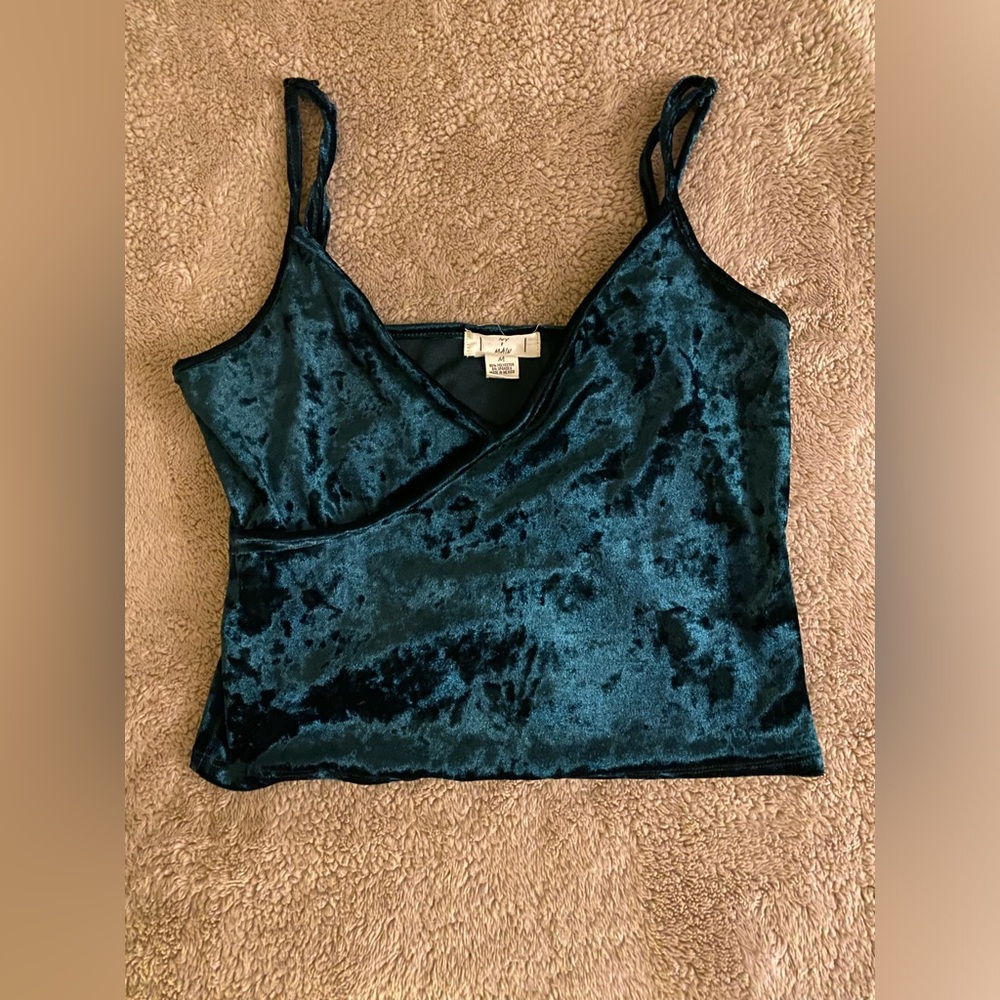 Green velvet crop top